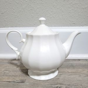 Roscher Fine Porcelain White Tea Pot